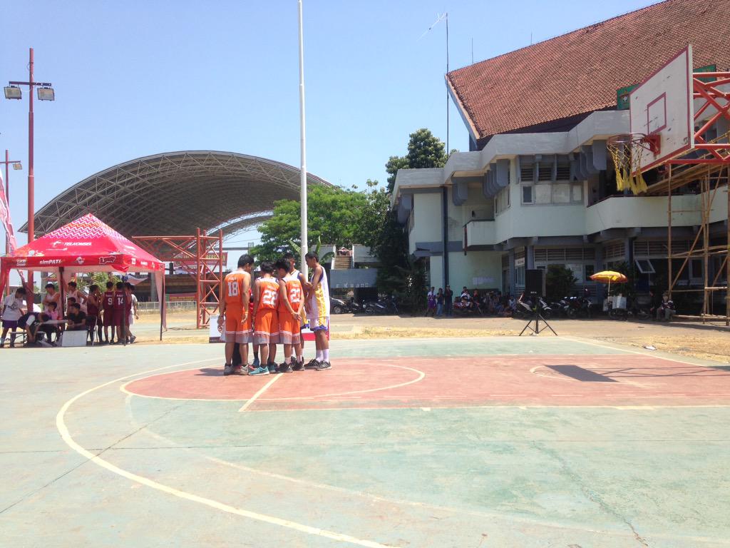 alifalim's tweet image. Bosowa School C (1 VS 0) SMK 2 C @loopmks #3x3loopcompetition #loopmks