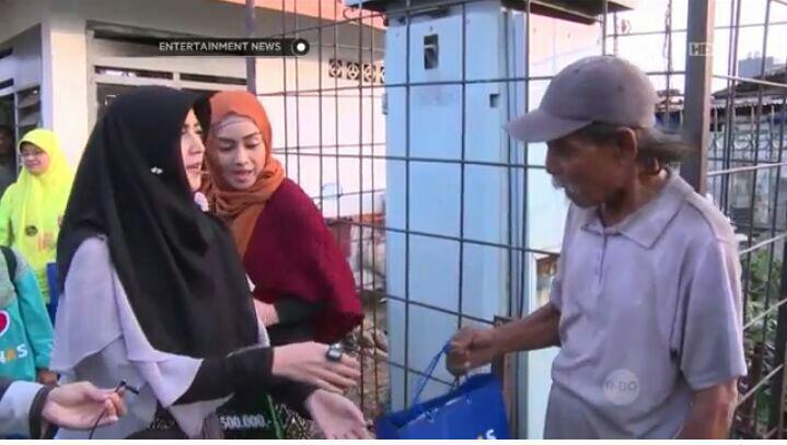 Ka <a href="/SabrinaPiscalia/">Sabrina Piscalia</a> dan terry putri berbagi di daerah jakarta pusat #latepost