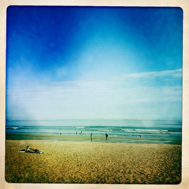 LittleGreenVan1's tweet photo. Just like the Med down at Porty Prom today. But with space on the beach &amp; no hawkers (and better coffee) http://t.co/ylFfJbzlIr