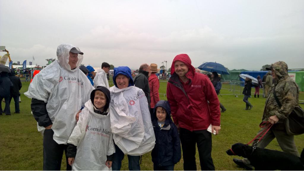 Our ponchos going down a storm <a href="/GillShafts/">GillandShaftShow</a>. Raining but still smiling! Come meet our team
