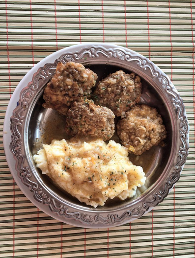 rubio_chef's tweet photo. #cufte #grah #filovanepaprike #sarajevo #bosnia #streetfood #tavel #food http://t.co/mU74chMIdo