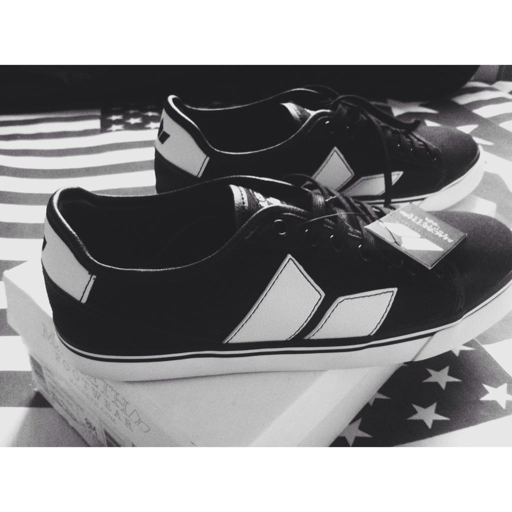 fhrul_rozi's tweet photo. @MacbethIndo @Macbethfootwear #savemacbeth #savemacbethindonesia http://t.co/1ka5Jd9u45