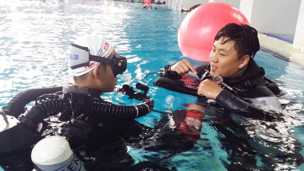ScubaForce's tweet photo. It's great to see how much fun you guys have with the SF-2 ECCR. http://t.co/f4el0PsbqY