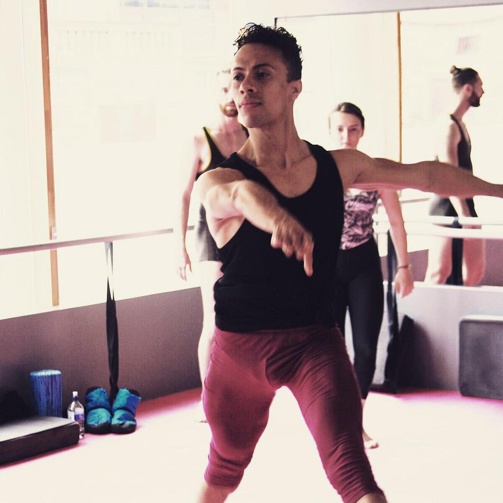 JOIN MY CONTEMPORARY DANCE CLASS TODAY! 12:45pm-14:15pm The Barre Studios Open to all from Beginners to Advanced.