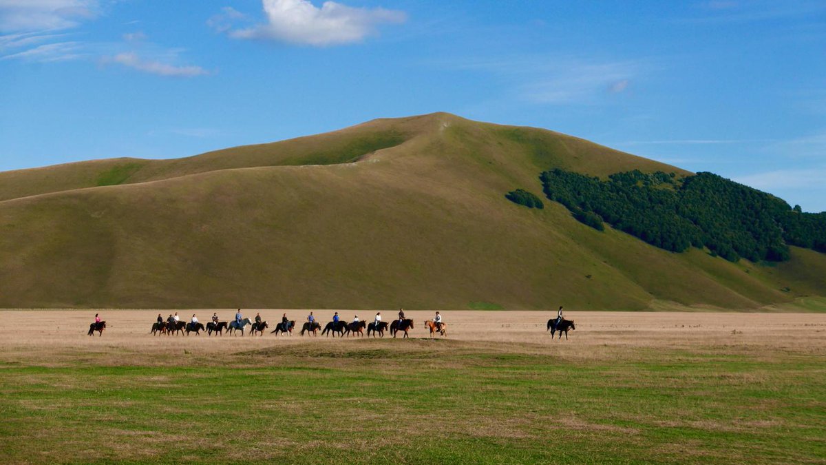 High plains drifters in #MontiSibilliniRanch #Umbria <a href="/VisitUmbria_IT/">Visit Umbria</a> <a href="/Umbriabella/">Umbria Bella</a> <a href="/UmbriaSI/">UmbriaSI</a> <a href="/OrnaOR/">Orna O'Reilly Weber</a> <a href="/Italy_it/">Redirect - Italia.it</a>