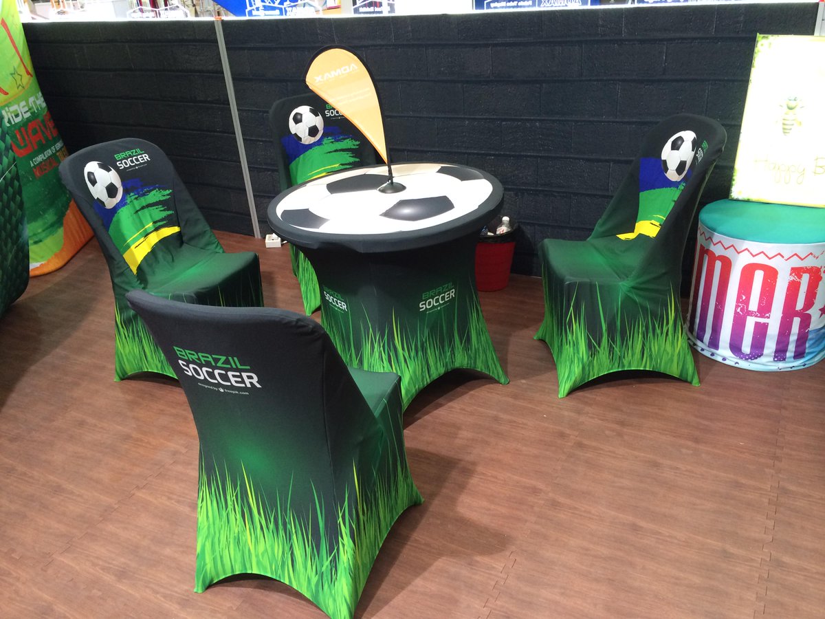 What a lovely table! Custom Print Stretch-fit Table Cover is so cute. admaxeshop.com