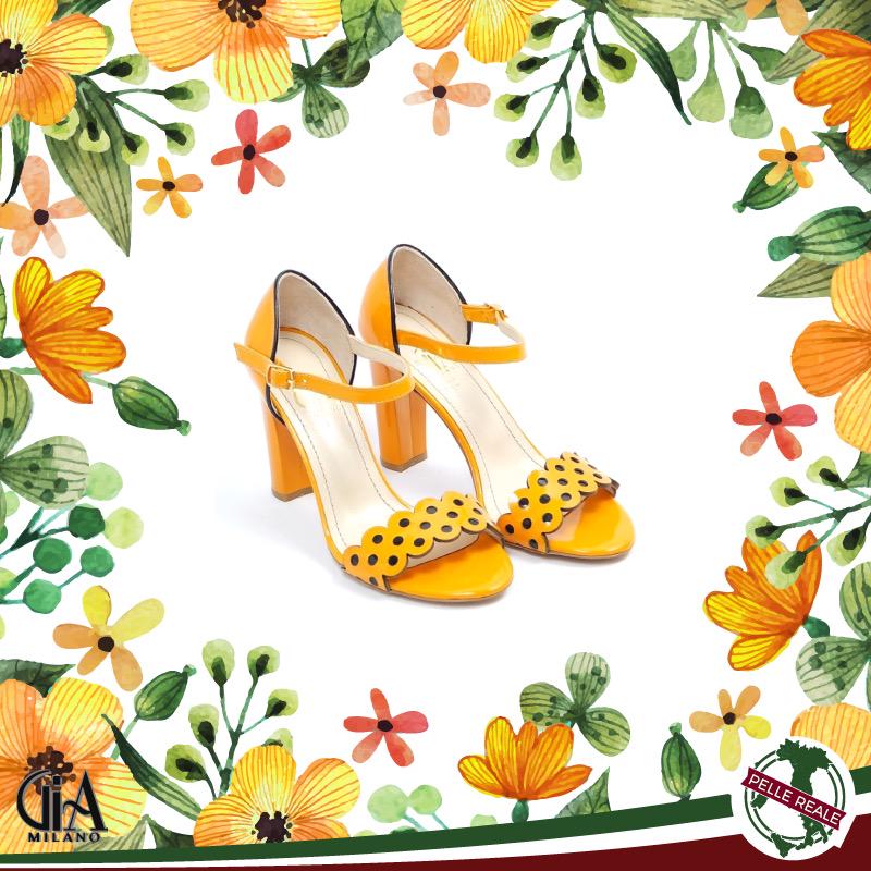 Yaz başından beri Instagram'da her görüşünde beğendiğin sandalet, şimdi 99 TL! Hemen tıkla: goo.gl/FnhB2O