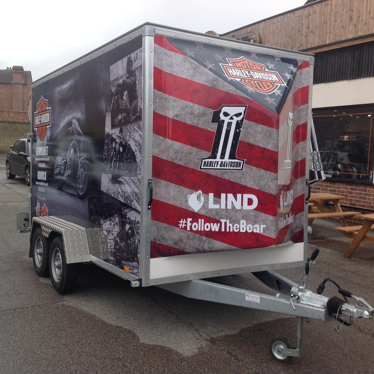 Autograph_G's tweet photo. Autograph has done a brilliant job on the Harley Davidson trailer wrap. http://t.co/0Kmx4ZMT3d