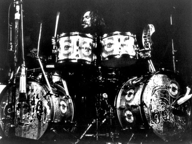  Happy birthday Ginger Baker - 76 today. There\s no better drummer 