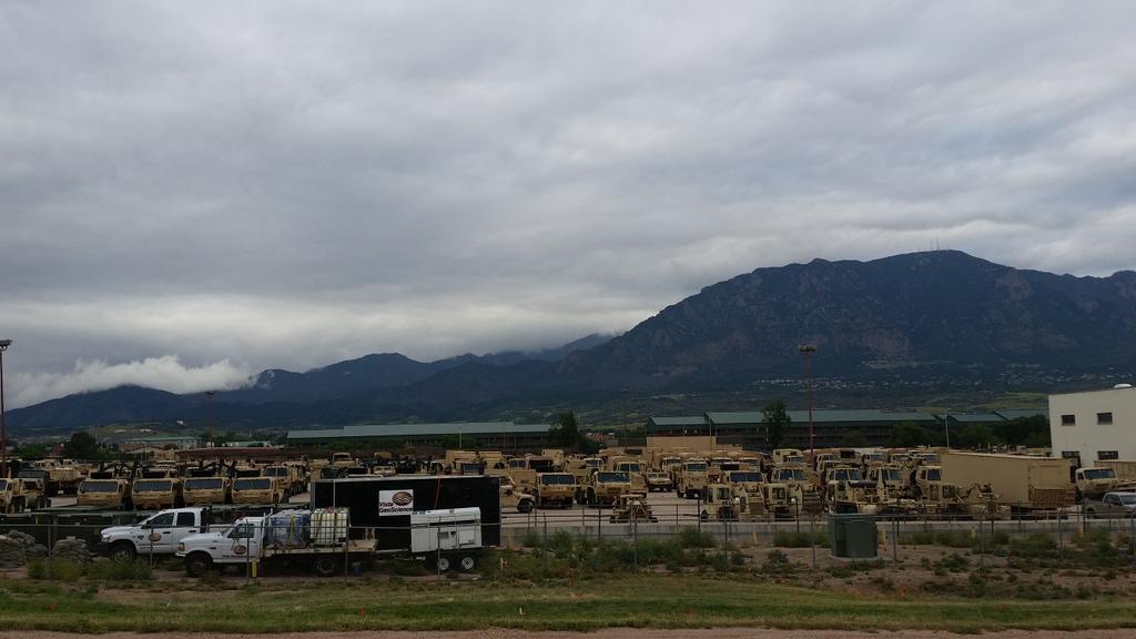 RetardedFuture's tweet image. Good morning Ft Carson. Finally a day without the sun melting the flesh off my face.