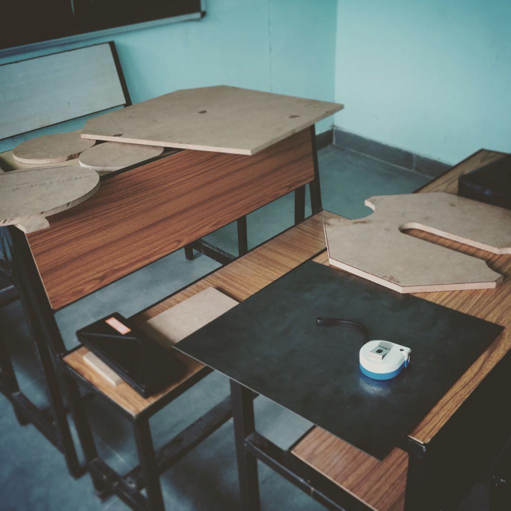 FSTeamCorsa's tweet photo. We have something to start with finally!!!! #formulastudent #fsae #improvise http://t.co/misRQyyyuL
