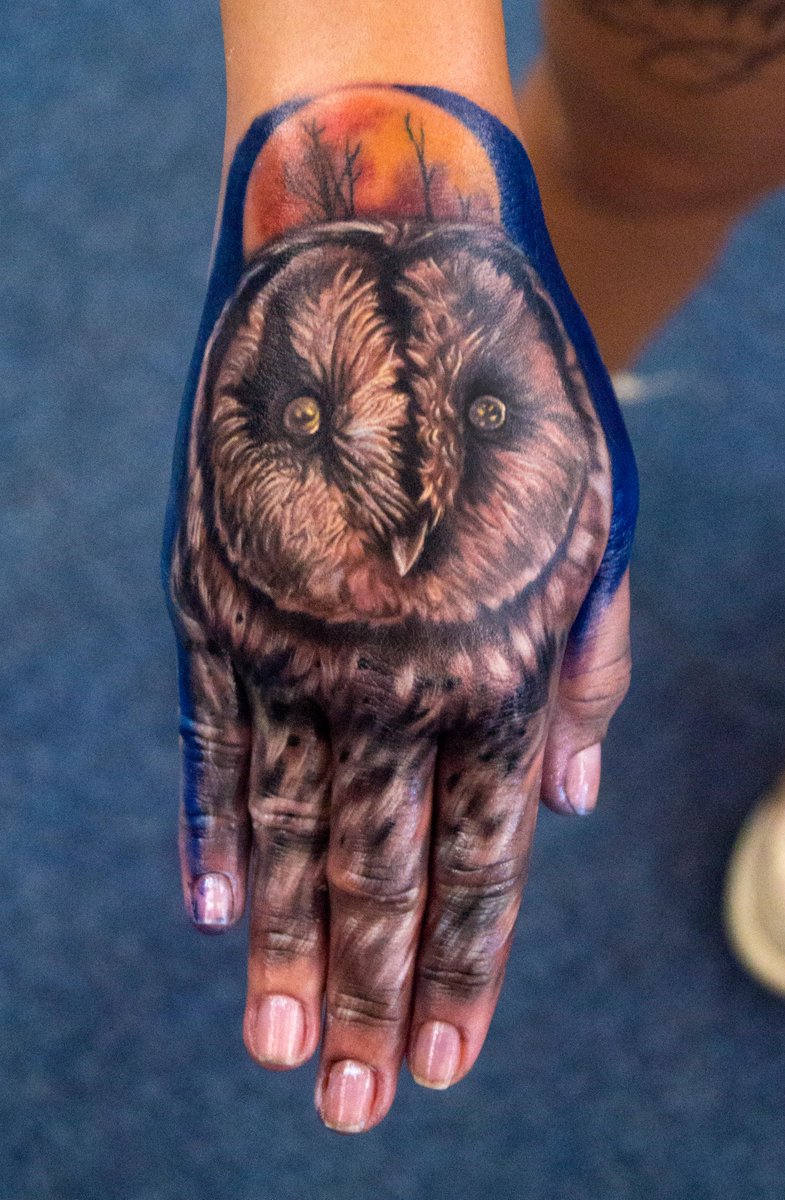 Owl Tattoo was made Tattoo Week Rio in 2015. #tattoo #tattoosday#tattoos <a href="/TattooTempleUK/">Tattoo Temple</a> <a href="/TattooArtistMag/">Dave</a> <a href="/inkFREAKZ/">InkFreakz</a>