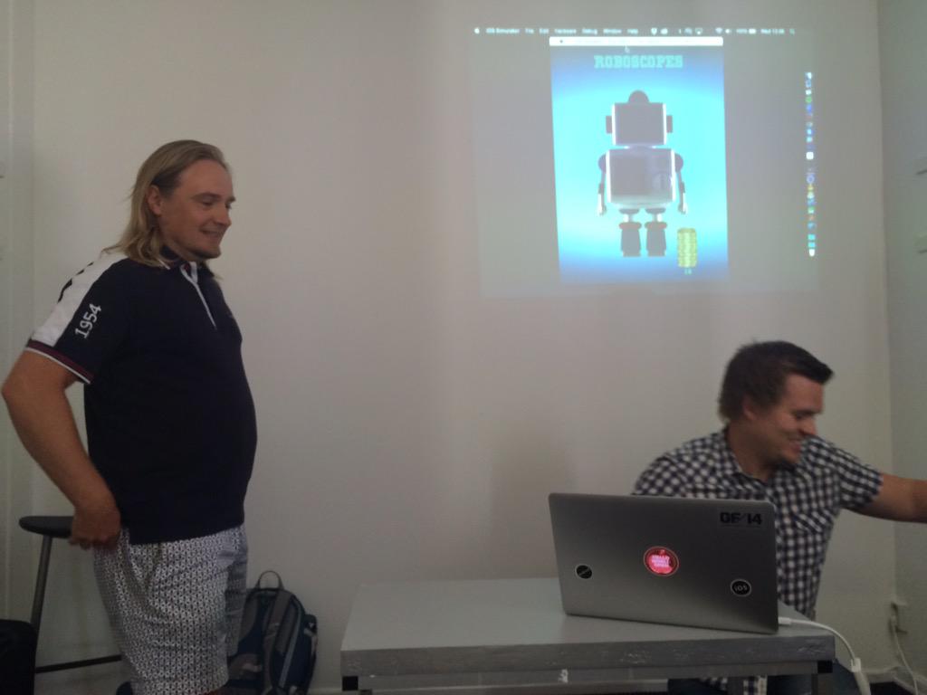 jcodigi's tweet photo. Launching the new robot friend, @roboscopes #RobotDay http://t.co/JXyMBK6nnS