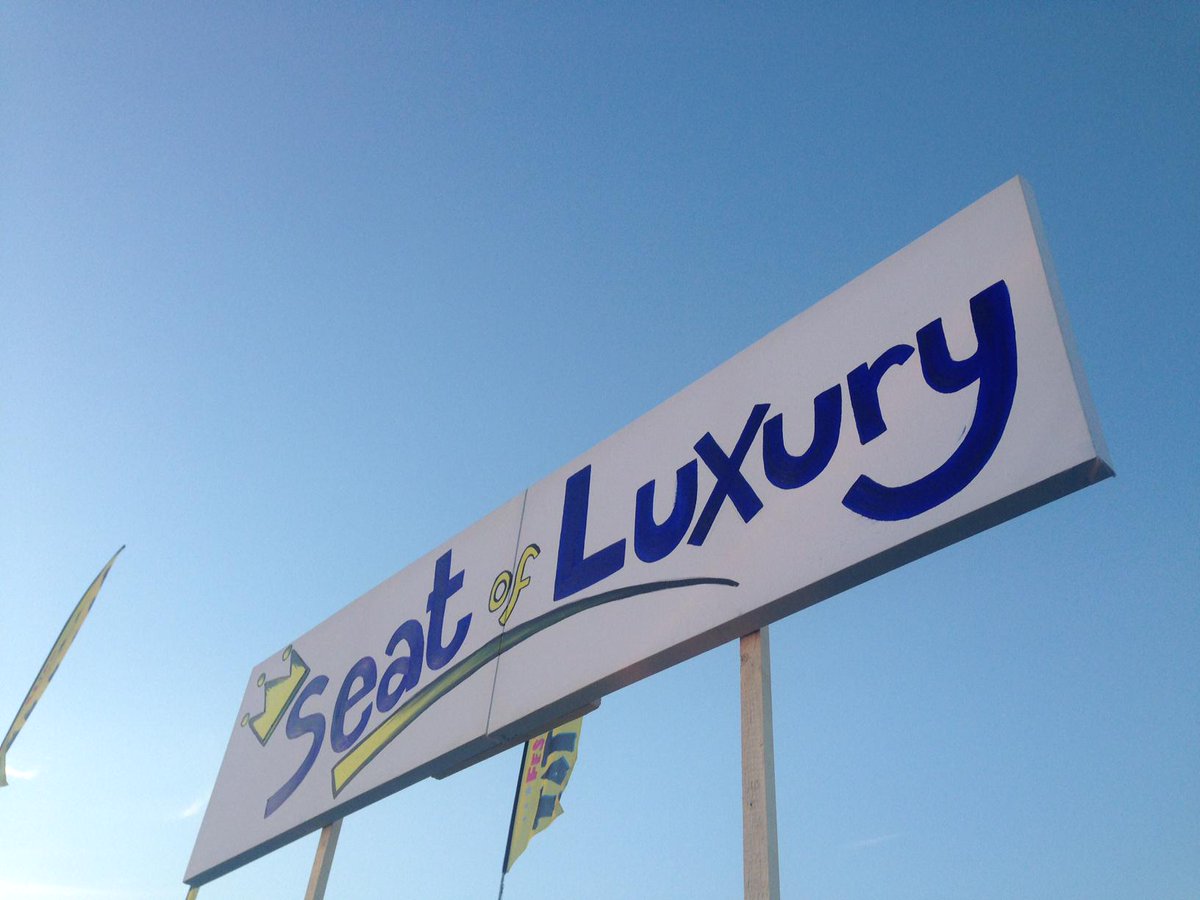 ptlHullabaloos's tweet image. #luxuryloo #leedsfest ow.ly/R3aqq