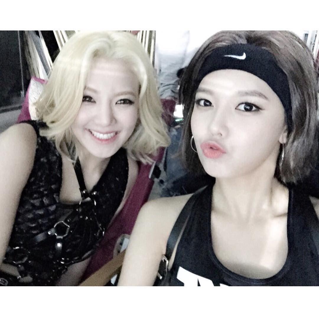 [OTHER][26-11-2013]SELCA MỚI NHẤT CỦA HYOYEON  - Page 13 CMxJ343U8AEvCAV