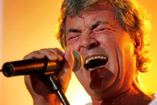 Today is Ian Gillan\s 70th Birthday. Happy Birthday Ian. He is a great singer ever 