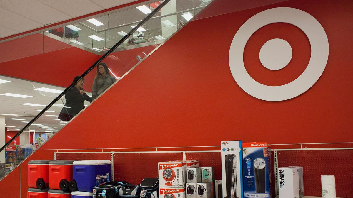 Target’s earnings beat estimates after CEO reins in expenses bloom.bg/1foPygU