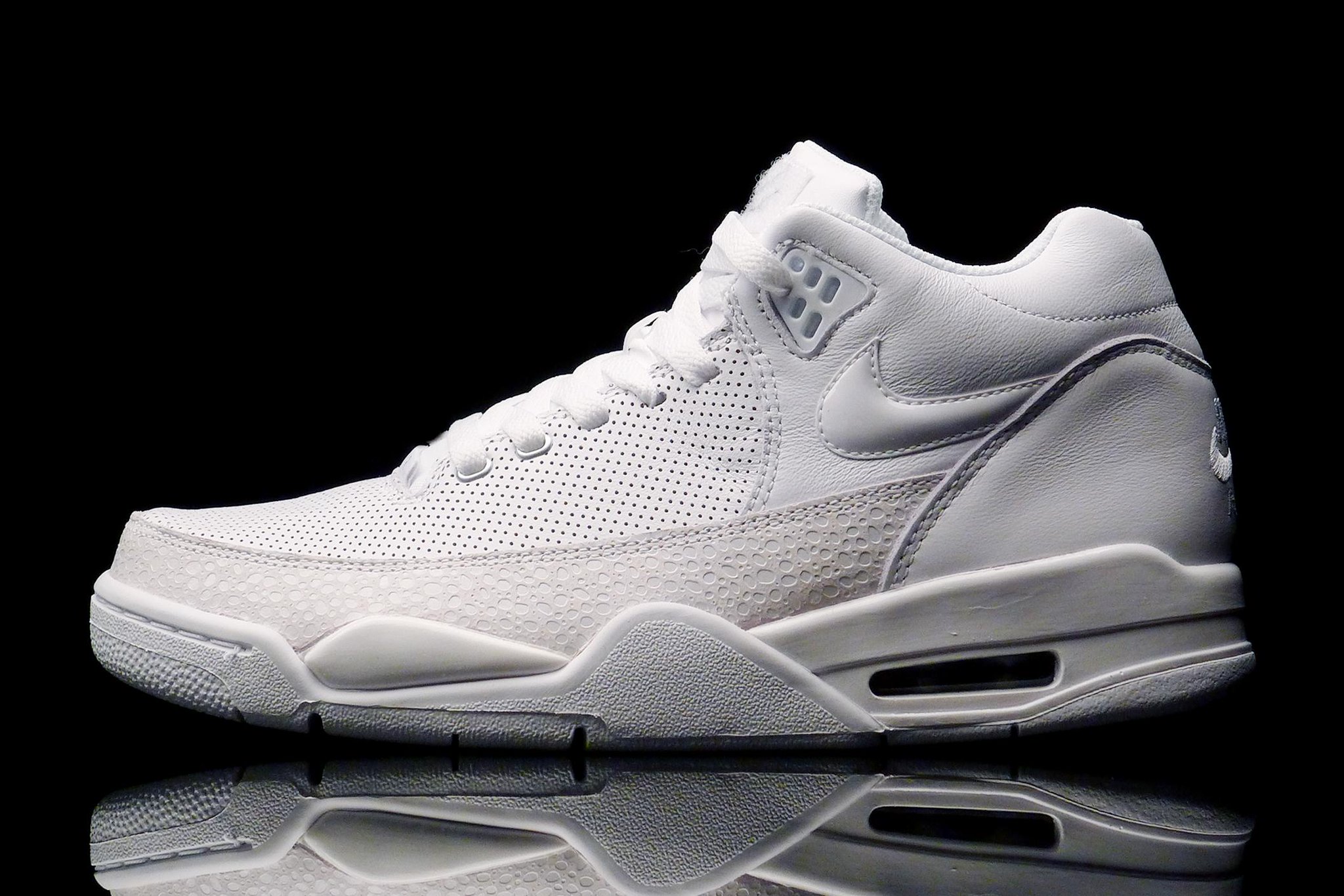 SHELFLIFE.CO.ZA on X Just dropped Nike Flight Squad White Order online here http t ncjWSwh0Pd http t zG1j83A6DX X