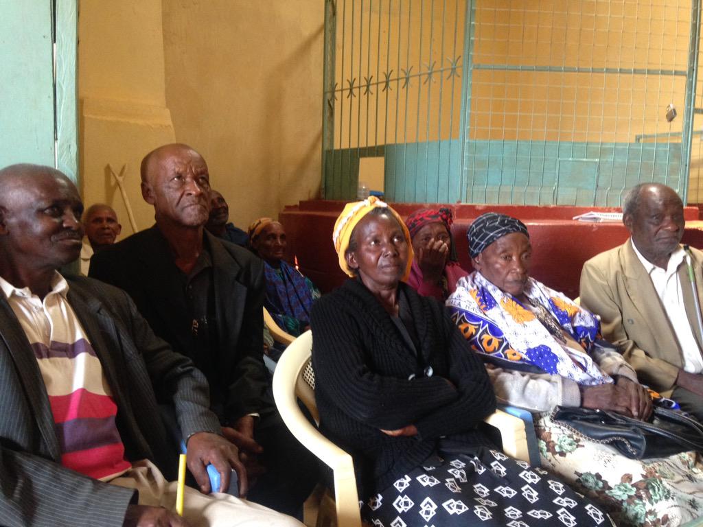 Dama_Yanthy's tweet photo. @HelpageEWCA took us on a field trip today, where we met some amazing #OlderPeople #Asante @helpage http://t.co/5EqiV8oajx