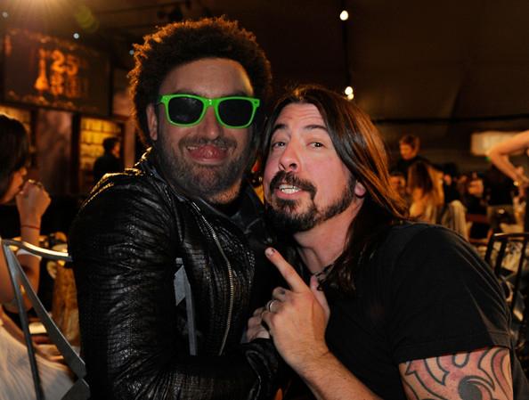 Mandamos nuestros heroes a convencer a <a href="/FooFightersDave/">Dave Grohl</a> de <a href="/foofighters/">Foo Fighters</a> por los derechos de #walk.