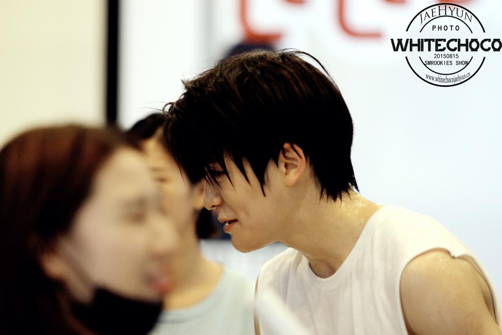 CMxp0aiUsAAKR2V.jpg:large