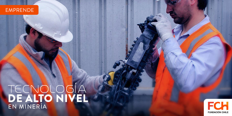 fundacionchile's tweet photo. Maquintel, empresa apoyada por FCh, desarrolla e implementa sistemas robóticos para la minería http://t.co/FN37gmcda2 http://t.co/rRwtW3JBYn