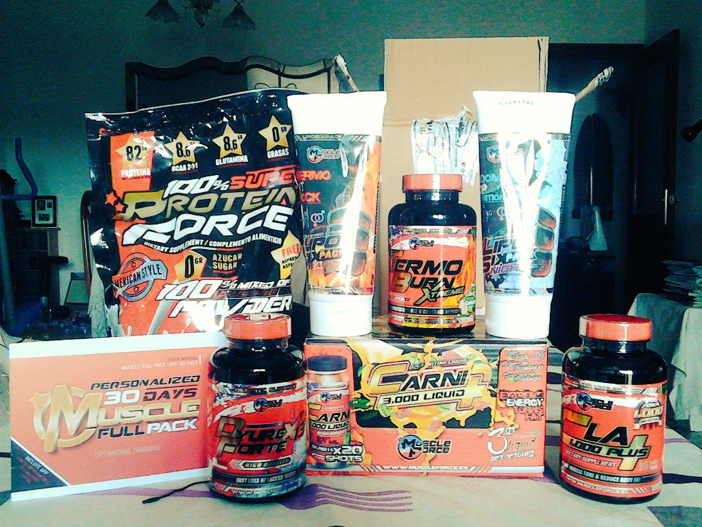 semaanal's tweet photo. ¡¡¡¡ENCANTADISIMO CON MI PACK DE PRODUCTOS QUE ME HA ENVIADO @Muscle_Force GRACIAS A @RafaMartinTV!!!! http://t.co/eO874WeVhT
