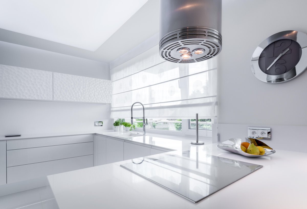 MarmolesMaga's tweet photo. Buenos Dias estimados amigos. Observen esta asombrosa cocina totalmente hecha de cuarzo Super White, !! http://t.co/eHUcg3yfcY