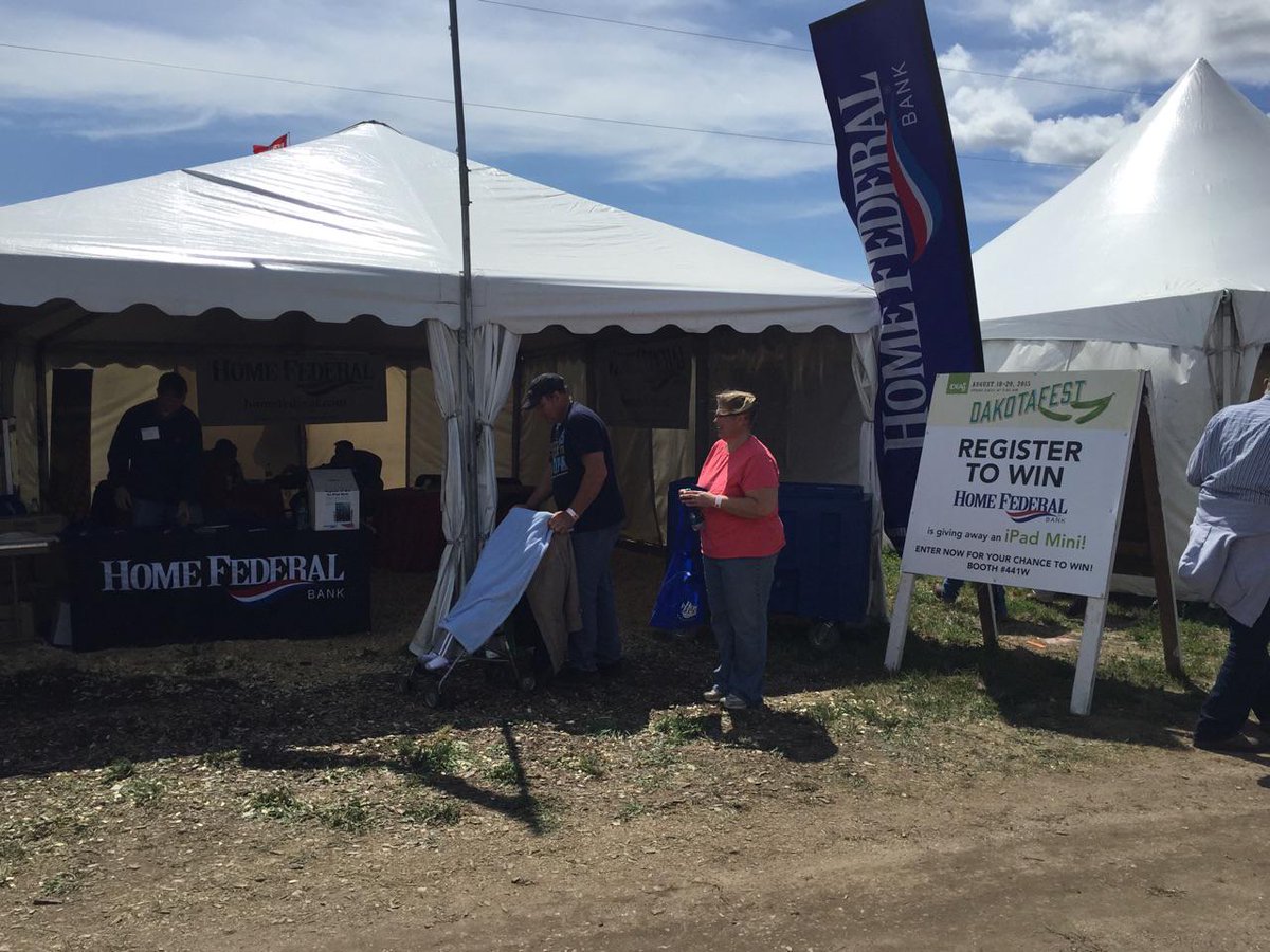 IDEAgGroup's tweet image. Have you stopped by the @homefederalbank booth at #Dakotafest? Register to win an iPad Mini! Check out booth 441W!