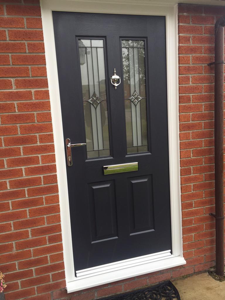 mcdermottwindow's tweet photo. Another @rockdoorltd fitted in the rain by our installer big Dave 💪🏻👌🏻 #qualityinstallers #qualityservice http://t.co/hwYMmlpXlc