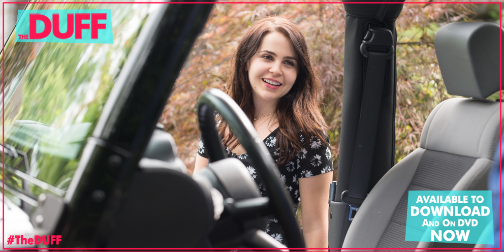 TheDuffUK's tweet photo. Oh hey, @maebirdwing. 😍😍 #WomanCrushWednesday #WCW #TheDUFF http://t.co/5DybMlkPSo