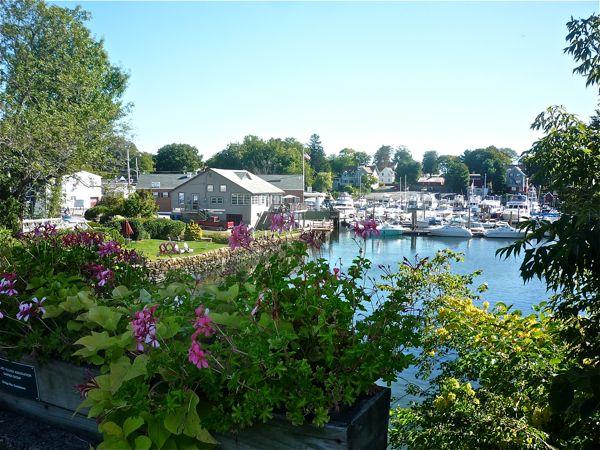 NewEnglandInfo's tweet image. Shhh, don't let the best kept travel secret out on Pawtuxet Village RI: visitingnewengland.com/Pawtuxet-Villa…