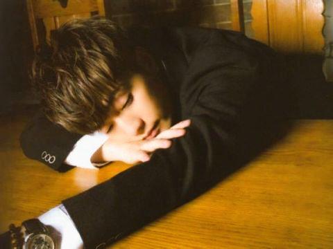 SPYAIR_758's tweet photo. 今度こそ寝る
おやすみ(*´～｀*) http://t.co/6tqMKit0YQ