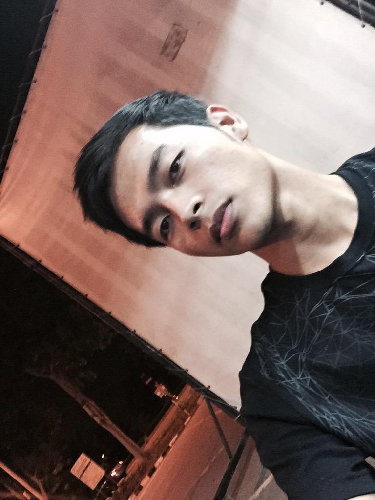 k__amin's tweet image. "lelaki kuat selfie ni selalunya perasan handsome"