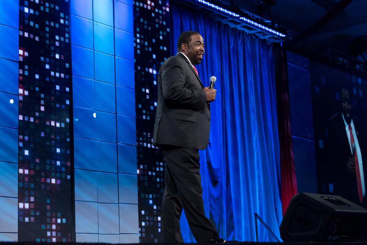 buffiniandco's tweet photo. Are you willing to do what's required to dominate your marketplace? @LesBrown77 #MastermindMoment #MMSD15 http://t.co/r5ndXWE7zv