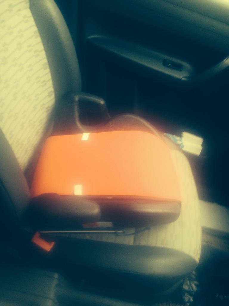 Danny_Stuart06's tweet photo. Be About 20mins mate.. Just getting your seat sorted 😂 @j_isa1 http://t.co/eFQg1liLAa