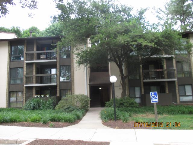 HoCoHomes's tweet photo. #Investor alert! 1 BR / 1 BA condo in Columbia for under $100K! #HoCoHomes #realestate http://t.co/Jve1sPDFUp http://t.co/CsM4LC6jrV