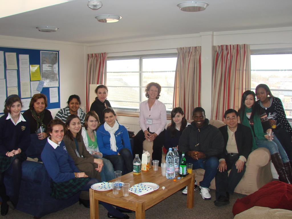 Conversation with Isabel Alvarez – Education Advisor for 20 years angloed.wordpress.com/2015/08/19/con…