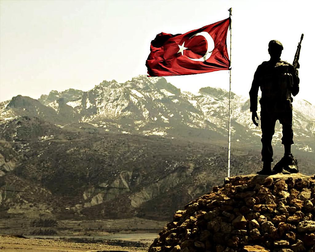 Yüreğim yangın yeri. 

Hakkınızı helal edin güzel yürekli çocuklar, yiğit Mehmetçikler.

#Türkiye