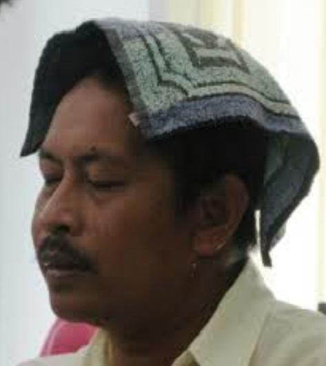 Di anduk i RT @Pledobdotcom nde ndasku mumet ndasmu piye??