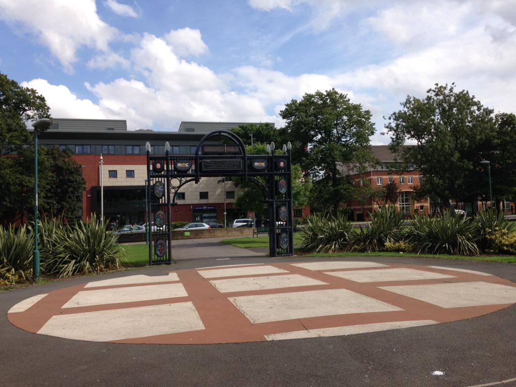 AltRealityTour's tweet image. Middlesbrough! 6pm right here in Ayresome Gardens on Linthorpre Road! Join us!