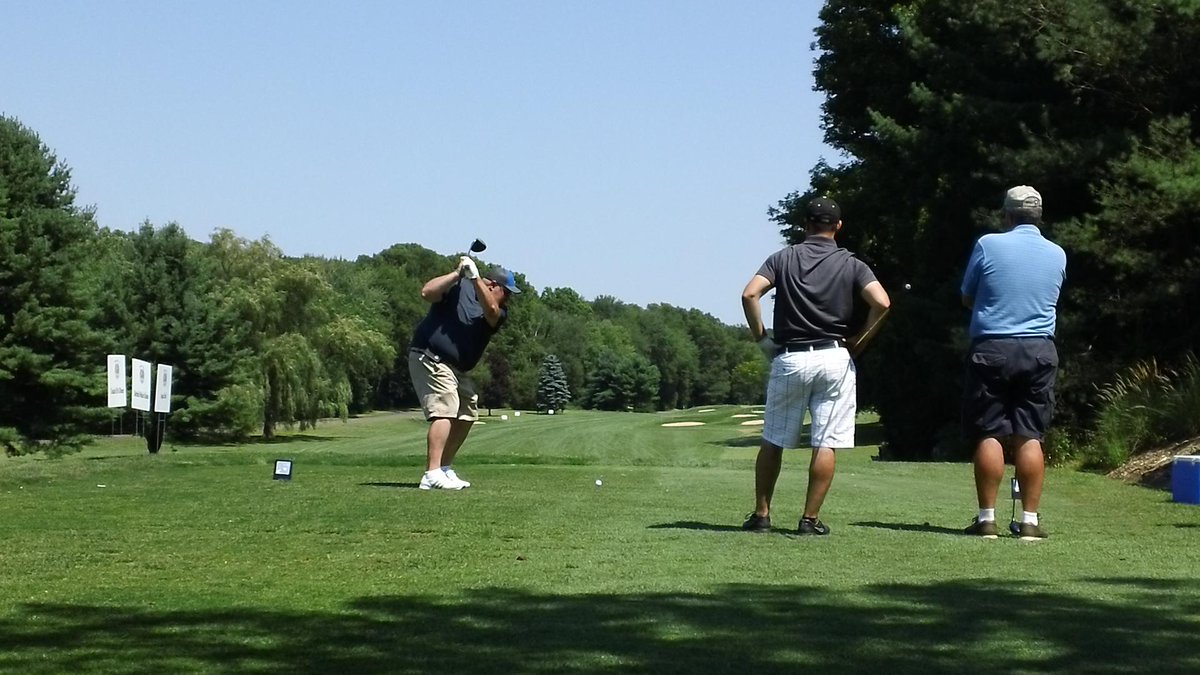 BerlinCitSports's tweet photo. The @RyanTLeeFound held its 5th annaul Ryan T. Lee Classic on Friday, August 14: http://t.co/k1UMRKO5Tb http://t.co/qIM6DbnbFl