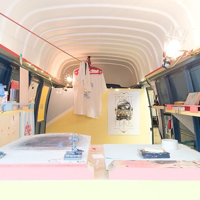 hejustudio's tweet photo. Finir cette grande après-midi DIY en faisant une jolie sérigraphie dans le @printvanparis 👌✨ #heju #printvan #bhv #… http://t.co/UTqCtTpElk