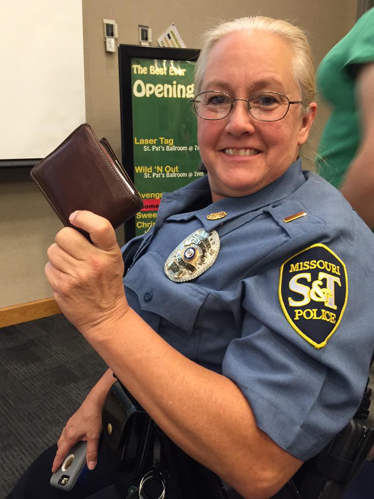 sandtstepup's tweet photo. Thanks to James Jennings for turning in a wallet during today's session! #sandtstepup #minersthink @sandt_oweek http://t.co/eanniqeCwU