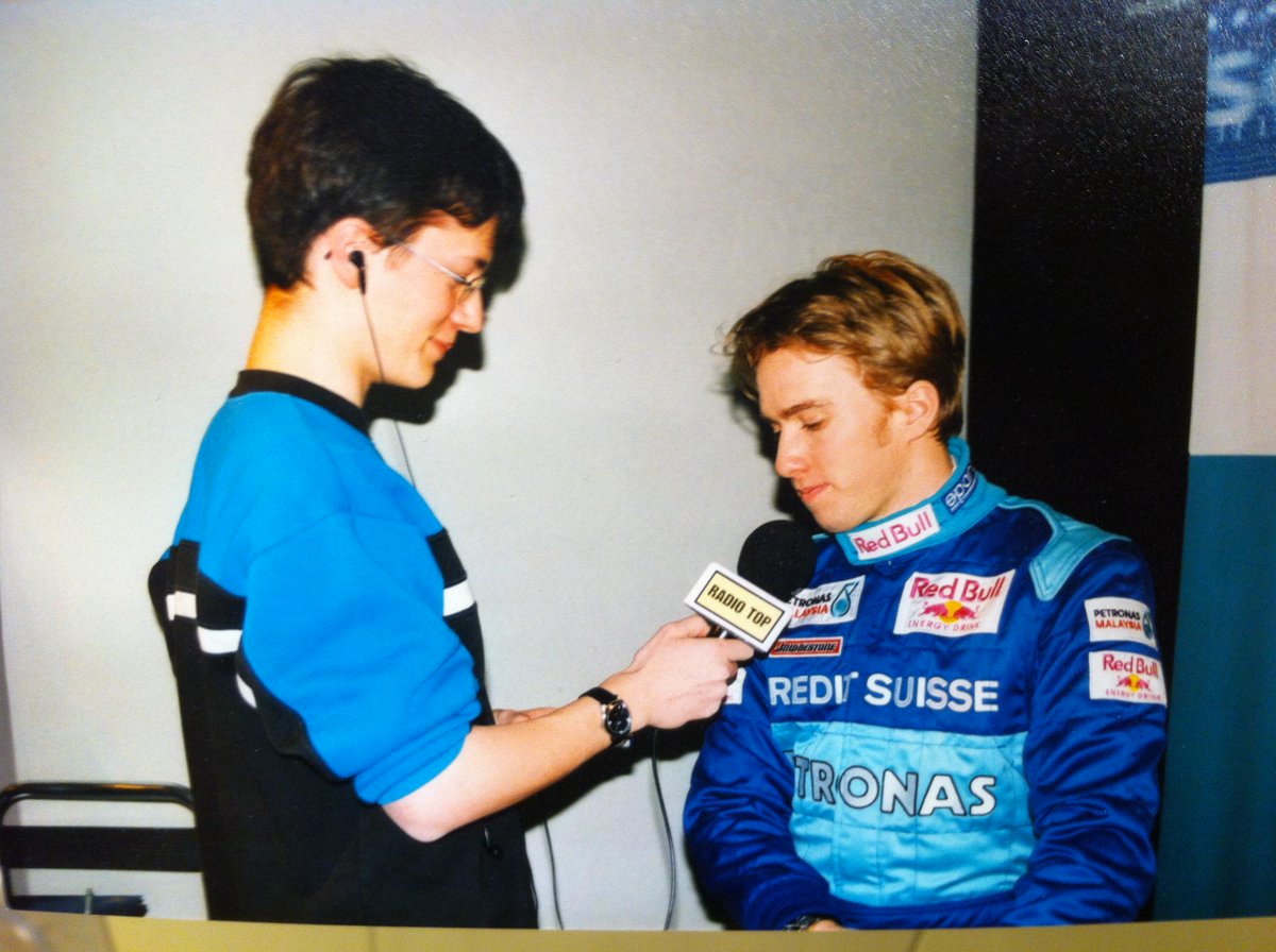 tv_weinmann's tweet photo. 2001 vs. 2015 - "Weinmann interviewt Heidfeld" reloaded. Danke @NickHeidfeld für den Besuch bei #srfa1! @srfnews http://t.co/b7HQyaMpfA