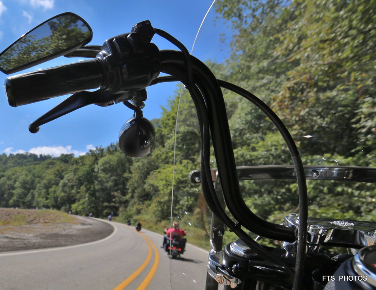 trivago's tweet photo. #trivaGOSEE the World'sLargestCharityRally Sept 23-26|FayettevilleAR BikesBlues&BBQ @BBBRally http://t.co/nazjAgwoFO http://t.co/gFeUkwABwm