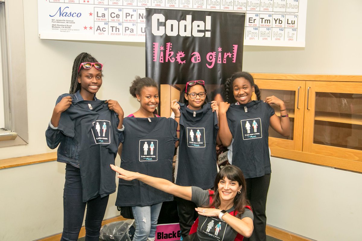 axosoft's tweet image. Girls raced the clock to build apps for social justice #BGCProjectHumanity buff.ly/1LjDA3C #ItWasNeverADress