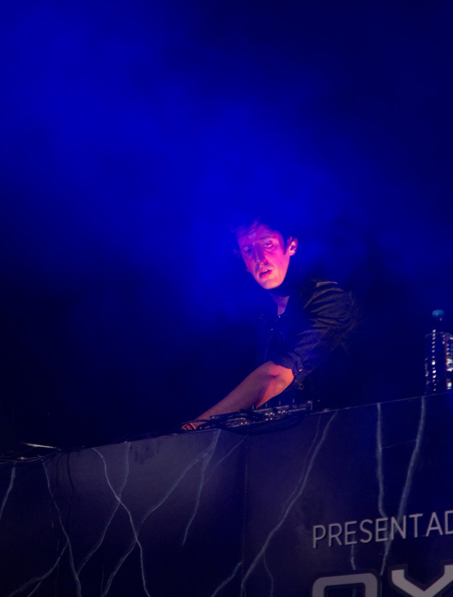 Axe_DFX's tweet photo. Así vivió @Ibero909FM la noche de #AxeDFX. (fotogalería) http://t.co/Gu1m7Rpqz6 http://t.co/x0HvBjeoGR