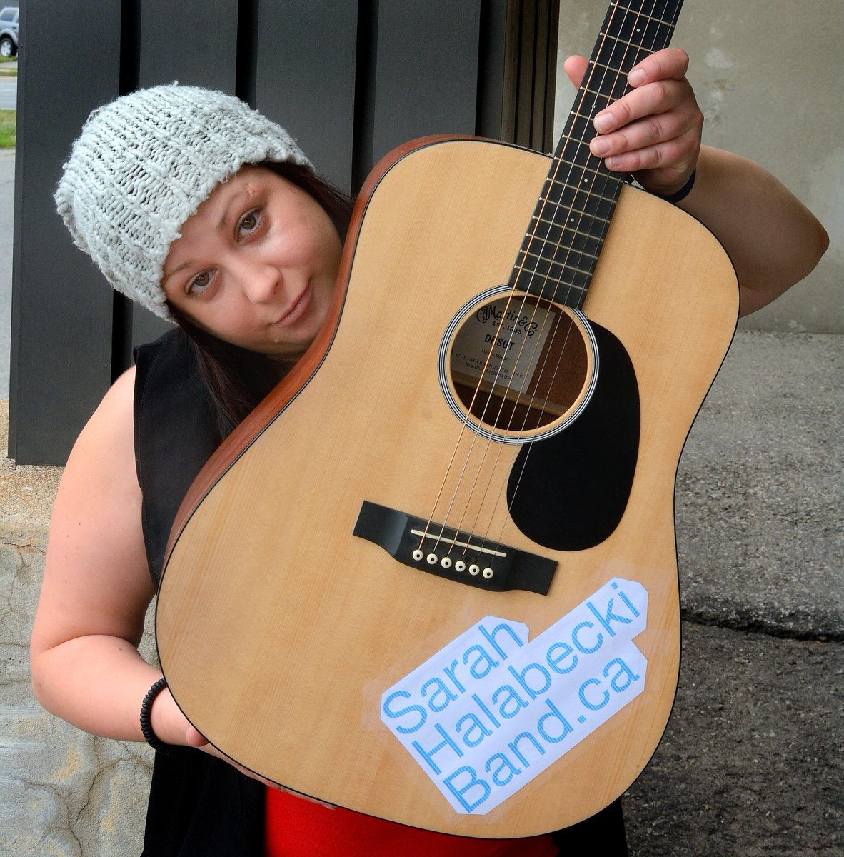 SUNtravelgal's tweet photo. @Jamesatlfpress catches up w @SarahHBand B4 2 wkend fests. Listen in:
http://t.co/E6dS9p0f7S Lamont Vid&amp;Pic #ldnont http://t.co/eHS5doFEOu