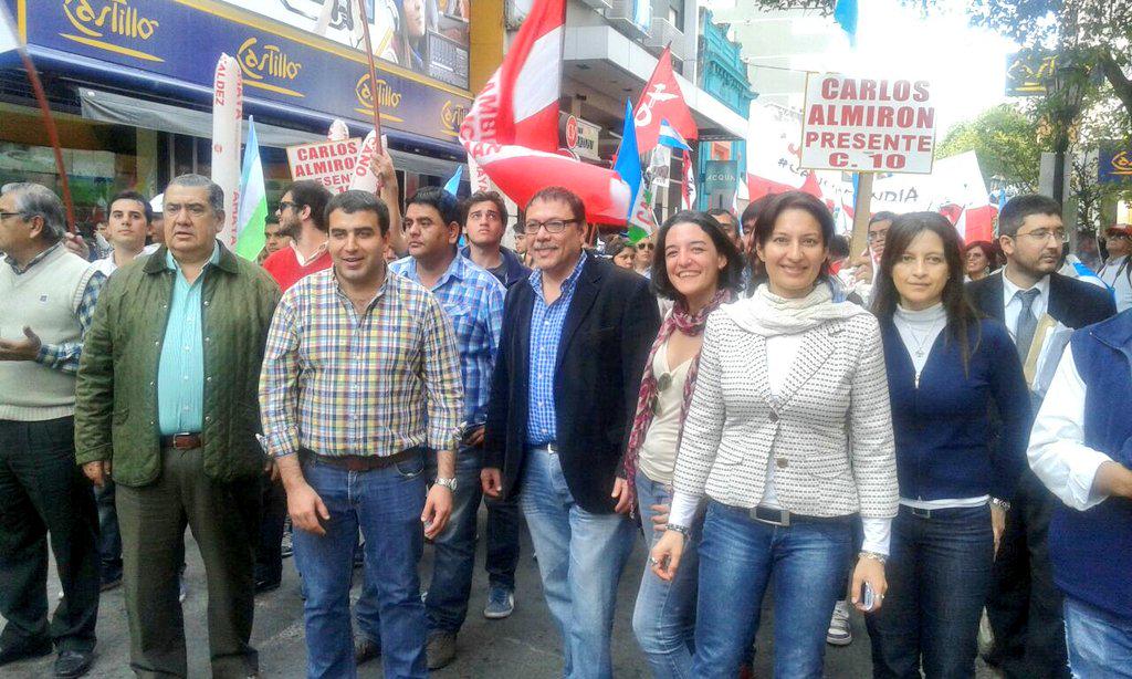 FerValdeztuc's tweet photo. #LaListaDeCano,la lista oficial del Acuerdo acompañando a @JCanoOK y @DomingoAmayaOk en la caminata #La490 #Juntos http://t.co/tqYNQQneQI